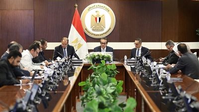 اجتماع وزاري لتيسير الإفراج عن سيارات ذوي الإعاقة وتشديد الرقابة