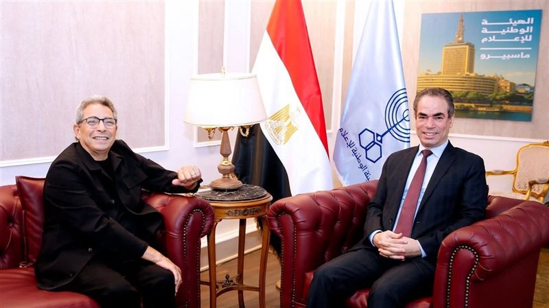 محمود سعد و الكاتب