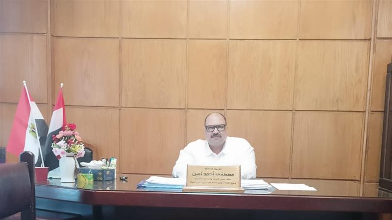 مصطفى أمين