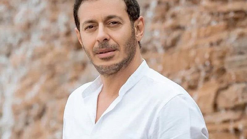 مصطفي شعبان 