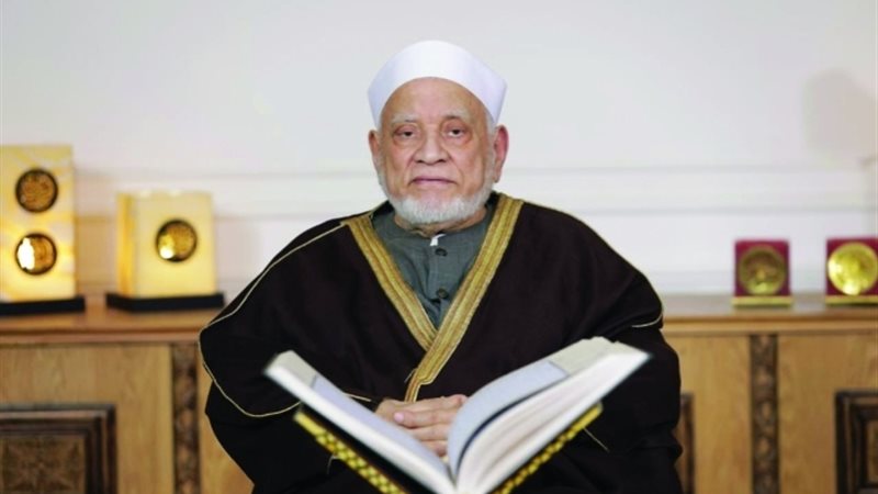 الدكتور أحمد عمر