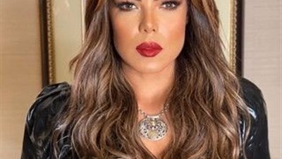 بفستان قصير وبيجامة.. ناهد السباعي في مهرجان الجونة السينمائي