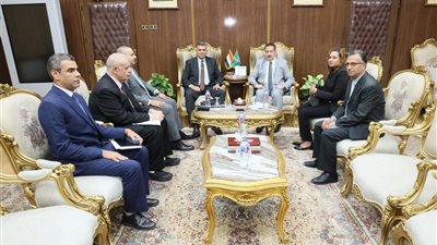 محافظ المنوفية يبحث مع وفد التأمين الاجتماعي تطوير الخدمات المقدمة للمواطنين 