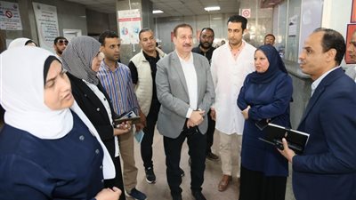زيارة مفاجئة لـ محافظ المنوفية لمستشفى سرس العام ويقرر استبعاد مدير المستشفي 