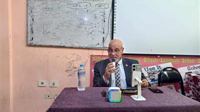 ألقي الباحث الإسلامي محمد المصري محاضرة بعنوان دور المرأة من التحرير للبناء