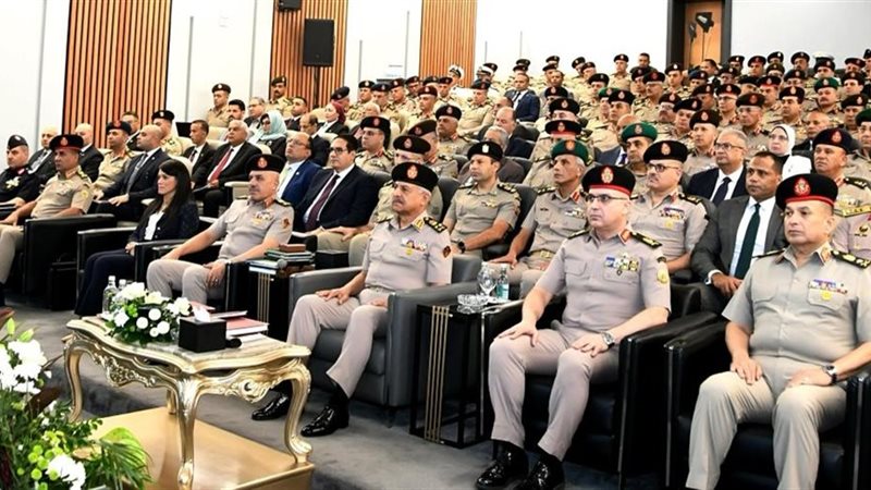 وزير الدفاع والإنتاج