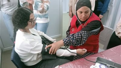 مبادرة دعم صحة المرأة المصرية تفحص طالبات جامعة الجلالة بمحافظة السويس 