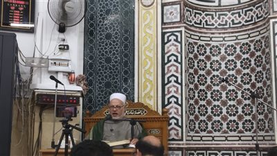 رئيس جامعة الأزهر الأسبق: مَن يشتغل بالأعمال والدجل 