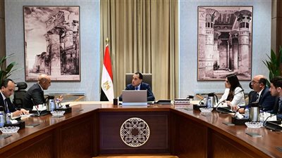 رئيس الوزراء يلتقي وزير التربية والتعليم لاستعراض عددٍ من ملفات عمل الوزارة