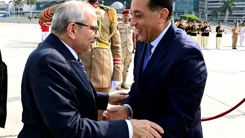 رئيس الوزراء يستقبل