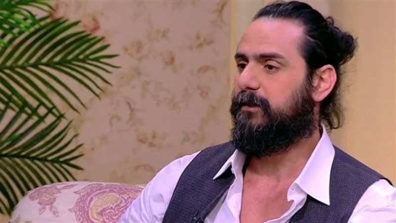 عمرو مهدي 