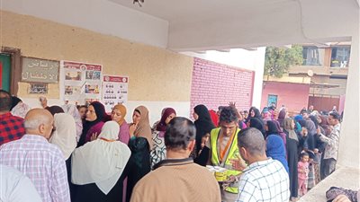 أهالي أبو النمرس يتوافدون على لجان في الساعات الثانية للمشاركة في الانتخابات