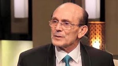 أشرف زكي يكشف حقيقة وفاة محمد صبحي وتطورات حالته الصحية 