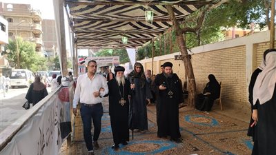  الأنبا صموئيل أسقف طموه بالجيزة يحرص على مشاركة إنتخابات مجلس البرلمان 2025