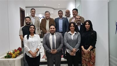 الربان عمر المختار صميدة يشكر أعضاء غرفة العمليات علي مجهوداتهم بالعملية الانتخابية