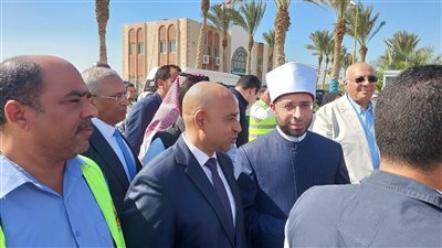 تفقد وزراء الزراعة والأوقاف والتخطيط مشروعات التنمية الزراعية في رأس سدر