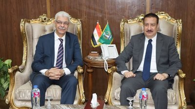 رئيس جامعة المنوفية ومحافظ المنوفية يبحثان تعزيز التعاون المشترك ودعم الترتيبات اللوجستية