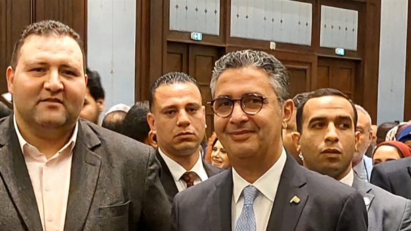 وزير التموين الدكتور