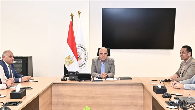 وزير الموارد المائية