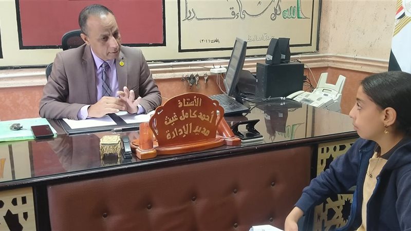 أحمد غيث 