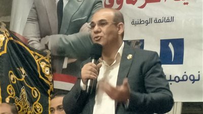 أهالي السويس يرددون هتافات بنحبك 