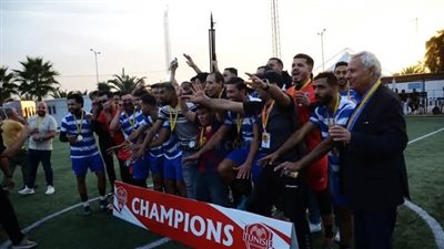 رئيس الإتحاد العربي لكرة القدم المصغرة يهنيء أبطال السوبر التونسي