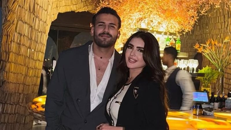 مسلم وزوجته