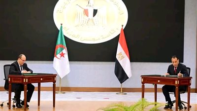 رئيس الوزراء والوزير الأول للجزائر يشهدان توقيع عدة وثائق لتعزيز التعاون الثنائي 