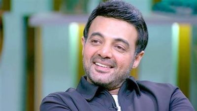 حلقة أولى مختلفة.. عمرو محمود ياسين يشوق الجمهور لـ مسلسل 2 قهوة