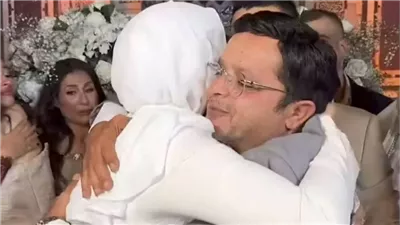 في أجواء عائلية..  يحتفل الفنان محمد هنيدي بعقد قران ابنته 