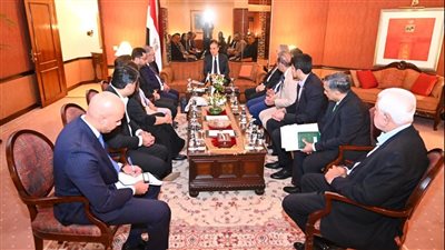 وزير الخارجية يلتقي قيادات غرف التجارة والصناعة ومسؤولي كبرى الشركات الباكستانية