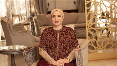 الشعب المصري يهنئ انتصار السيسي رمز الإحترام والعطاء بعيد ميلادها
