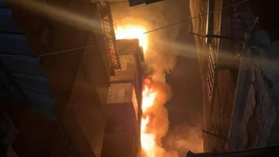 إرتفاع عدد مصابي حريق سوق الخواجات بالمنصورة إلي ١٣ شخص و5 شهداء  