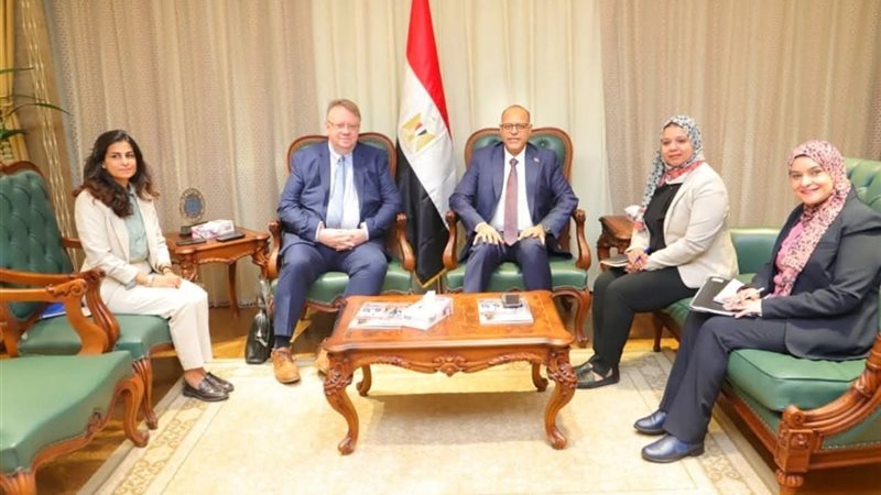 وزير العمل