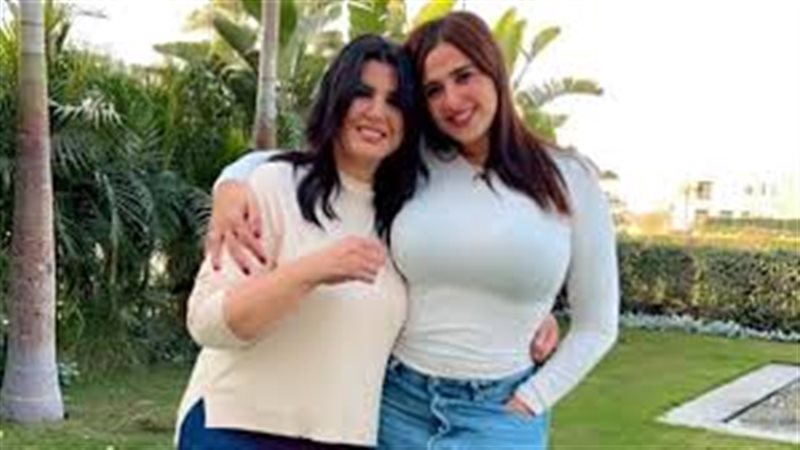ياسمين عبد العزيز