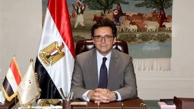 وزير الثقافة يعتمد أجندة فعاليات الاحتفاء باليوم العالمي للغة العربية