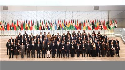 وزير الثقافة يشارك في إفتتاح “أسبوع الإبداع” بأذربيجان ويؤكد علي التعاون الثقافي