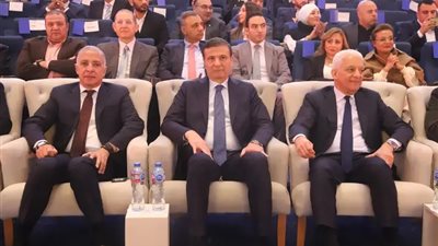 وزير الزراعة يشهد حفل تخرج الدفعة الـ 12 لأكاديمية السويدي للتعليم الفني