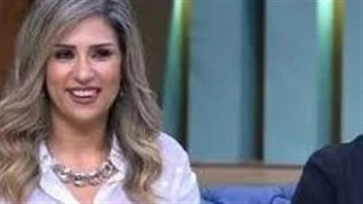  8 شهور بمر بأصعب حاجة فى حياتى.. آيات أباظة تحتفل بعيد ميلادها 