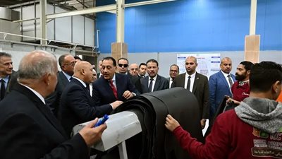 رئيس الوزراء يتفقد مشروع رفع كفاءة وتأهيل مركز تكنولوجيا دباغةالجلود بمدينة الروبيكي