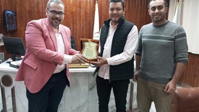 محافظ الشرقية يُشيد بتميّز صحة الشرقية في تطوير أقسام الحضانات ورفع الأداء 