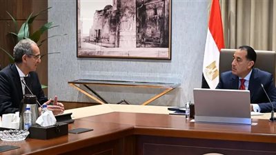 رئيس الوزراء يتابع مع وزير الاتصالات مستجدات العمل بعدد من ملفات الوزارة