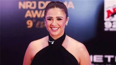 ياسمين عبد العزيز: وتقابل حبيب كنت طول الوقت بعيط وبحب الست الناجحة