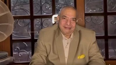 بعد شطبه من نقابة المهن الموسيقية.. تفاصيل خلاف عاطف إمام ومصطفى كامل 
