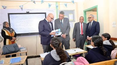 وزير التربية والتعليم ومحافظ أسوان يتفقدان ٦ مدارس بإدارة إدفو التعليمية 