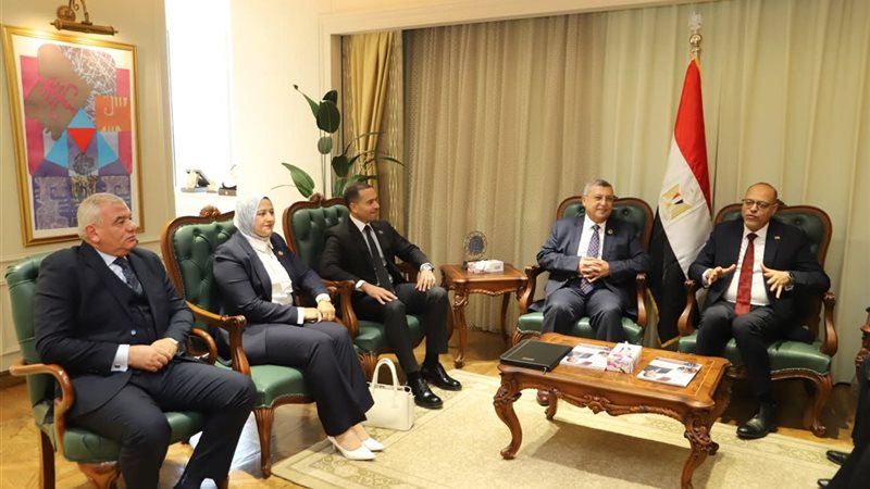 وزير العمل 