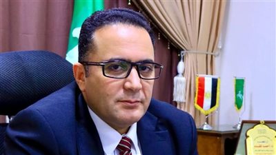 الدكتور أحمد المقدم ينفذ إزالة فورية لسور بناء حديث بقرية أبو عمران