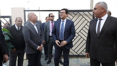 وزير الثقافة ومحافظ القاهرة يتفقدان مكتبة «نون السحار 2»بزهراء المعادي تمهيدًا لافتتاحها