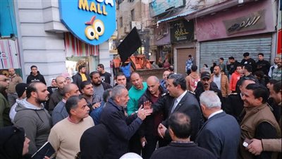 محافظ دمياط يوجه فورا برفع الاشغالات بشارع الشرباصى و فتح الطريق 