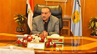 محافظ أسيوط يعلن عن تسليم عقود تقنين أراضي أملاك دولة للمواطنين بأبنوب